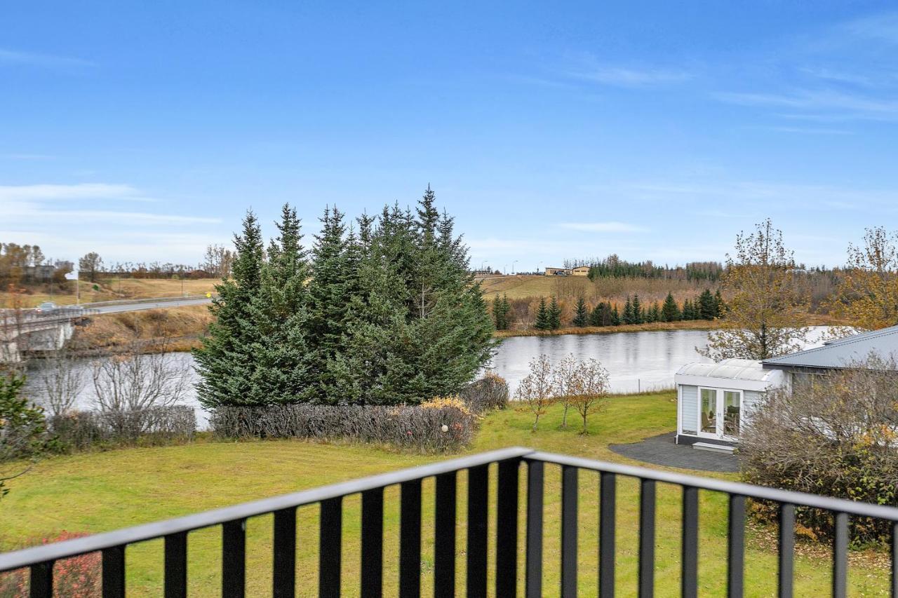 Hella - Riverbank Exterior photo